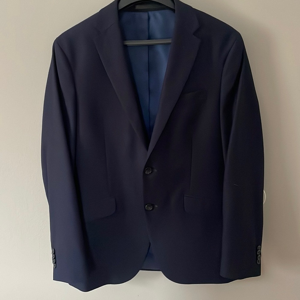 Navy Kenneth Cole Reaction suit jacket 38R